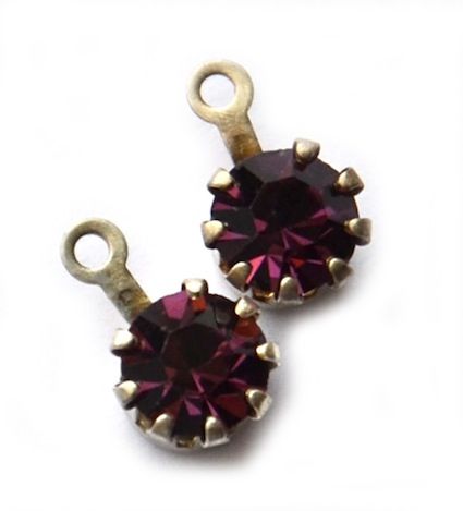 CD208 Garnet Crystal Stone in Drop Setting