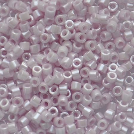 DB1534 Opaque Pale Rose Ceylon Delica