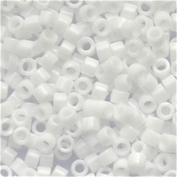 DB0200 Opaque Chalk White Delica