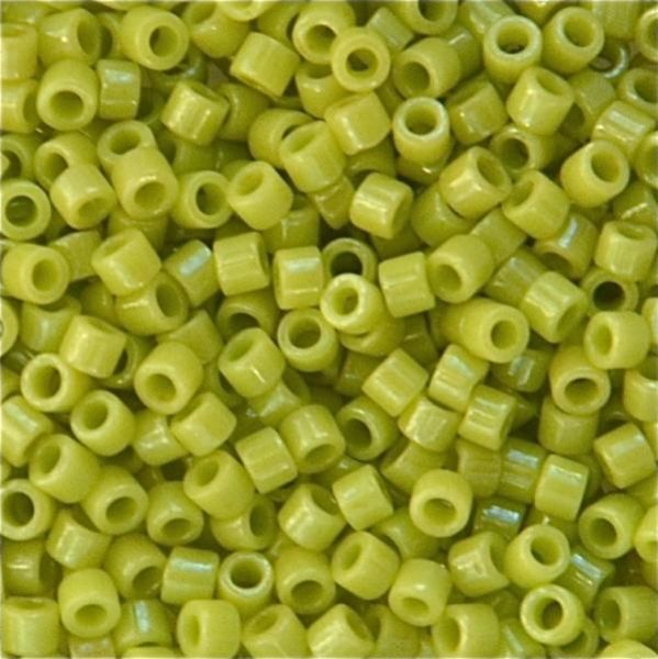 DB0262 Opaque Chartreuse Lustre Delica