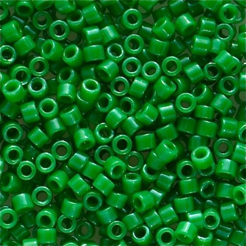 DB0655 Dyed Opaque Kelly Green Delica