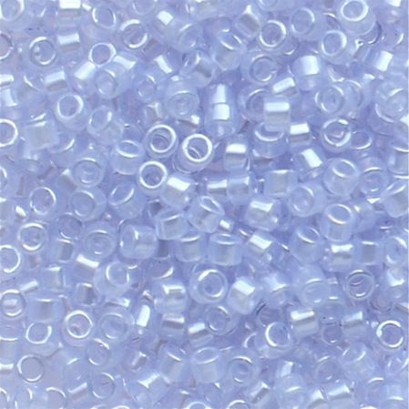 DB1476 Trans Pale Amethyst Lustre Delica