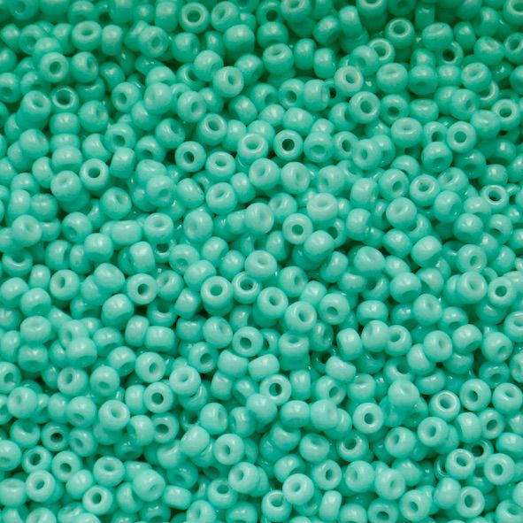 RC8-4472 Duracoat Op Dyed Seafoam Size 8 Seed Beads