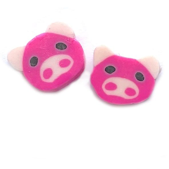 CE254 Piggy Face Bead