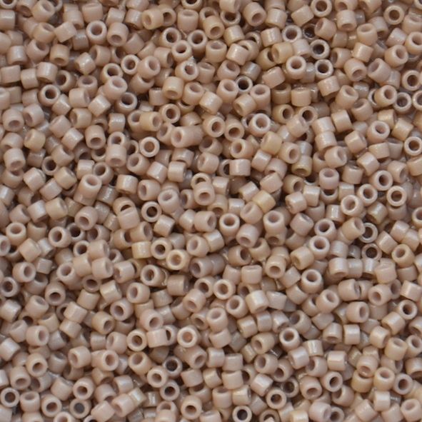 DB2105 Duracoat Op Beige  Delica