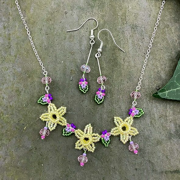 Daffodils and Violets Necklace and Earrings Kit