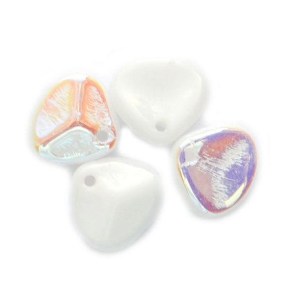 GL6030 8mm White AB Petal