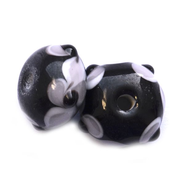 GL6517 Lilac Flower Swirl on Black Beads