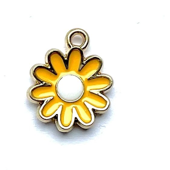 MB401 Yellow Enamel Daisy Charm