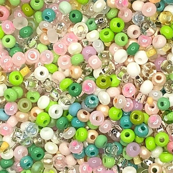 MX551 Tea Rose Size 6 Seed Bead Mix