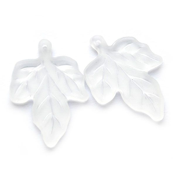 PB130 White Ivy Leaf