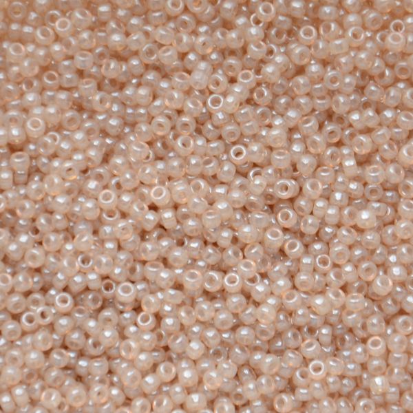 RC11-2370 Translucent Jasmine Size 11 Seed Beads