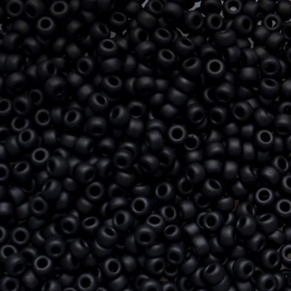 RC8-0401F Matte Black Size 8 Seed Beads