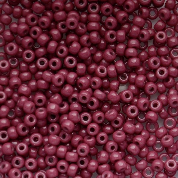 RC8-4468 Dur Op Dyed Violet Size 8 Seed Beads