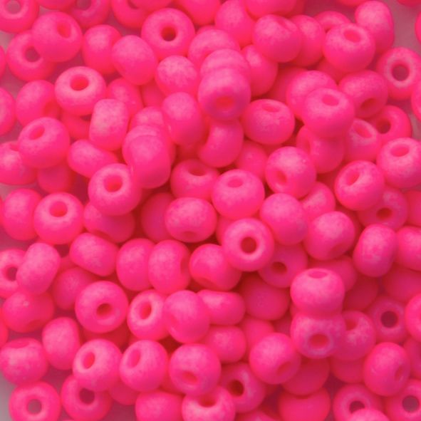 RC845 Opaque Fluorescent Pink Size 6 Rocailles