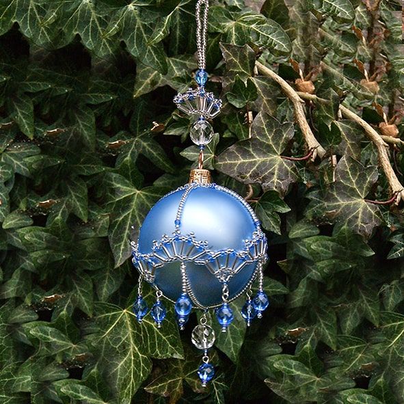 Romanov Bauble Pattern