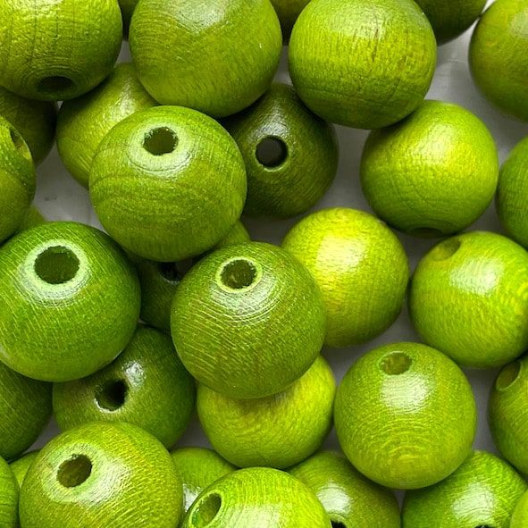 WD1219 12mm Green Wooden Beads