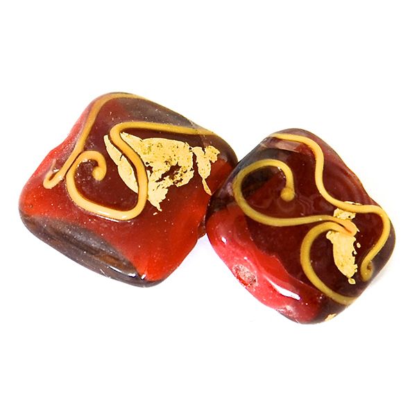 GL6657 Red/Gold Decorated Square