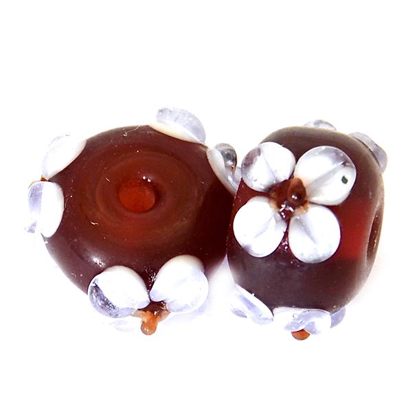 GL6665 Pale Lilac Flower on Red Rondelle Bead