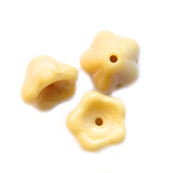 GL6722 8mm Caramel Trumpet Flower