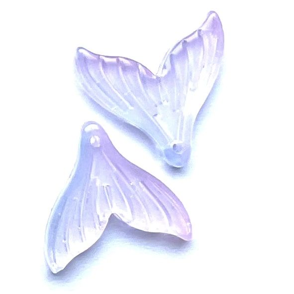 GL6800 Pink and Lilac Blush 19mm Mermaid Tail Pendant