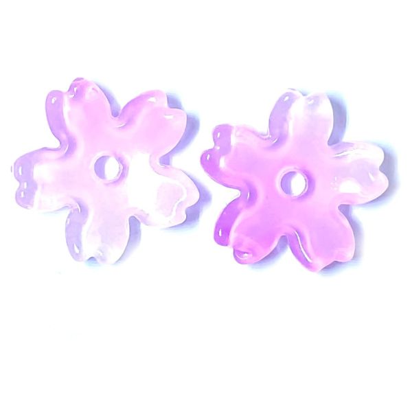 GL6809 Cerise 15mm Cherry Blossom Bead