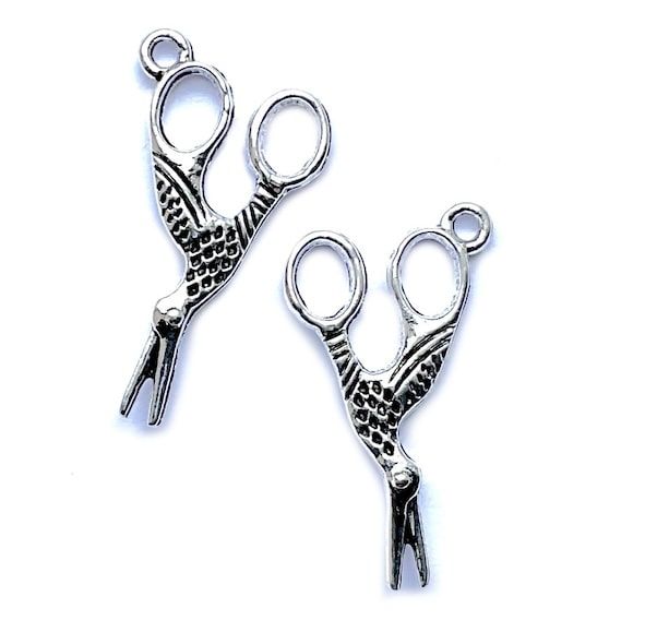 MB703 Sewing Scissor Charm
