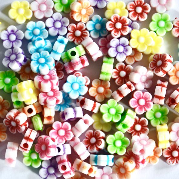 PB193 8mm 100 Mixed Flower Beads