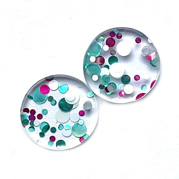 PB272 Party Sparkly Resin Pendant