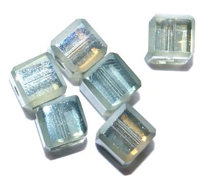 GL3315 Pale Grey Green Lustre 6mm Cut Edge Cube