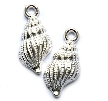 MB877 Whelk Shell Charm