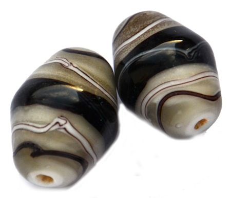 GL3958 20x15mm Grey Waverley bicone