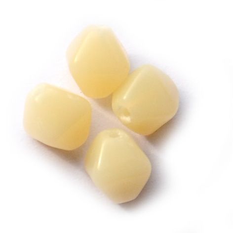 GL4154 6mm Rich Cream Bicone