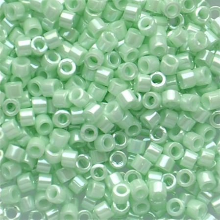 DB1536 Opaque Light Mint Ceylon Delica