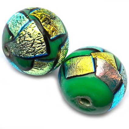 GL5092 20mm Green Round with metallic gold decoration