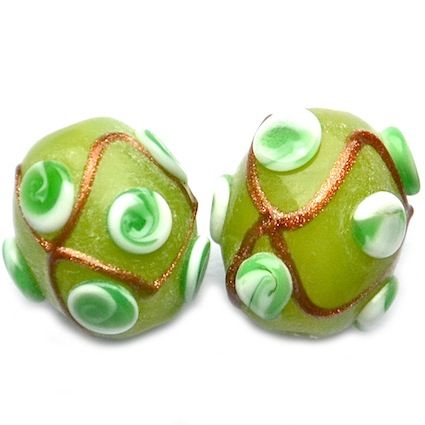 GL5223 16x14mm Spring Green Criss Cross Fat Oval