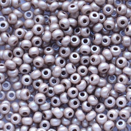 RC079 Cappuccino Pearl Size 8 Seed Beads
