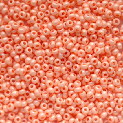 RC113 Mango Pearl Size 10 Seed Beads
