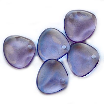 GL5557 8mm Tanzanite Petal