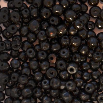 WD430 4mm Black Wooden Beads