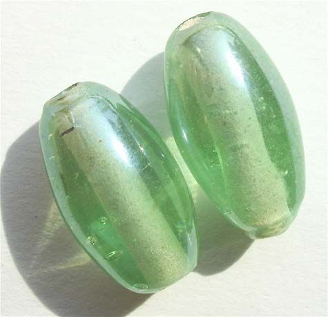 GL0060 16x9mm Eau de Nil Lustred Oval