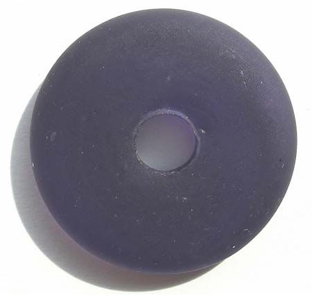 GL0028 40mm Frosted Dark Tanzanite Donut