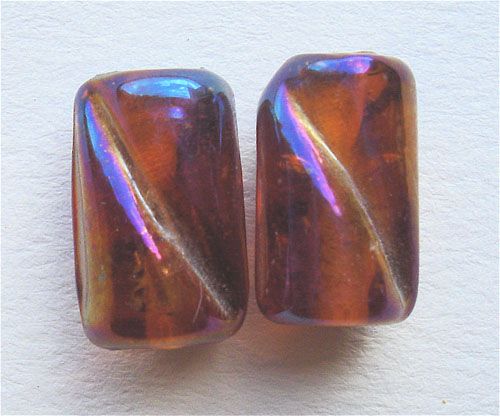 GL0973 10x8mm Topaz Twisted Tube