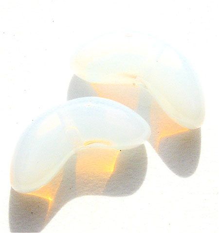 GL0403 Opal White Angel Wings