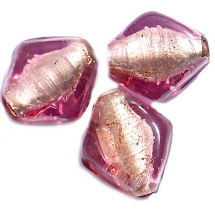 GL2368 Purple SL Diamond Shaped Bead