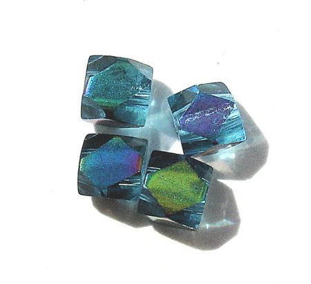 GL2490 4mm Turquoise AB Cut Edge Cube