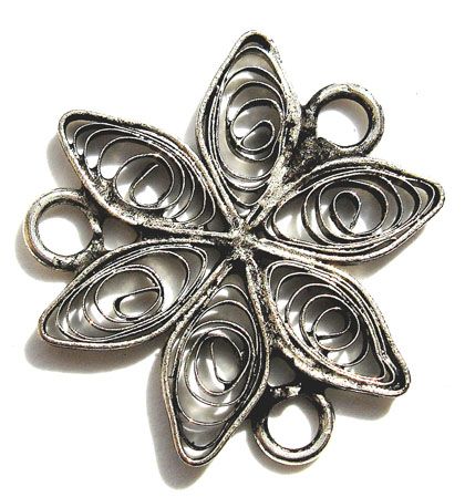 MB422 Antique Silver Pointed Flower Filigree 3 Loop