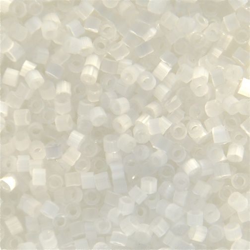 DB0676 Pale Grey Silk Satin Delica