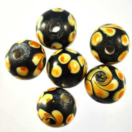 GL2881 Amber Spot on Black Rounds