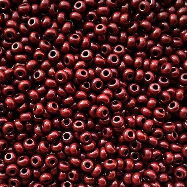 RC108 Chalk Garnet Size 10 Seed Beads